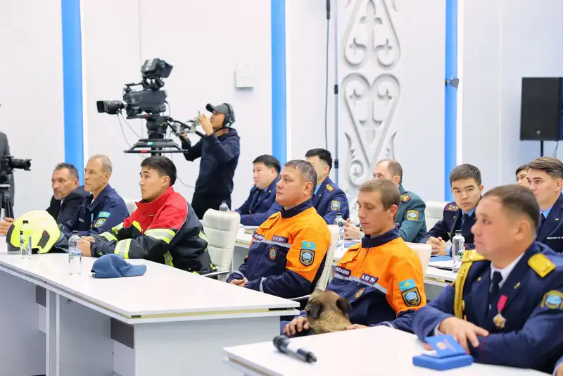 Пресс-конференция в Службе центральных коммуникаций: достижения и новые инициативы МЧС Казахстана (3)