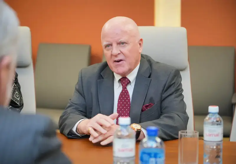 Лорд Алдердайс ознакомился с кампусами Coventry University и Cardiff University в Астане (10)