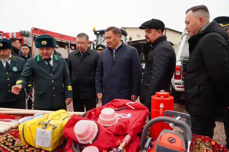 85 единиц новой спецтехники получили лесные хозяйства Акмолинской области накануне Дня Республики (6)