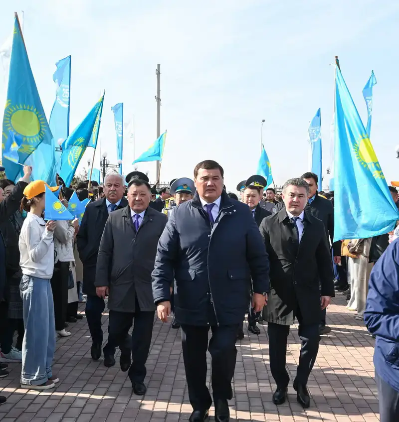 В Кызылорде прошла церемония поднятия Государственного Флага ко Дню Республики (5)