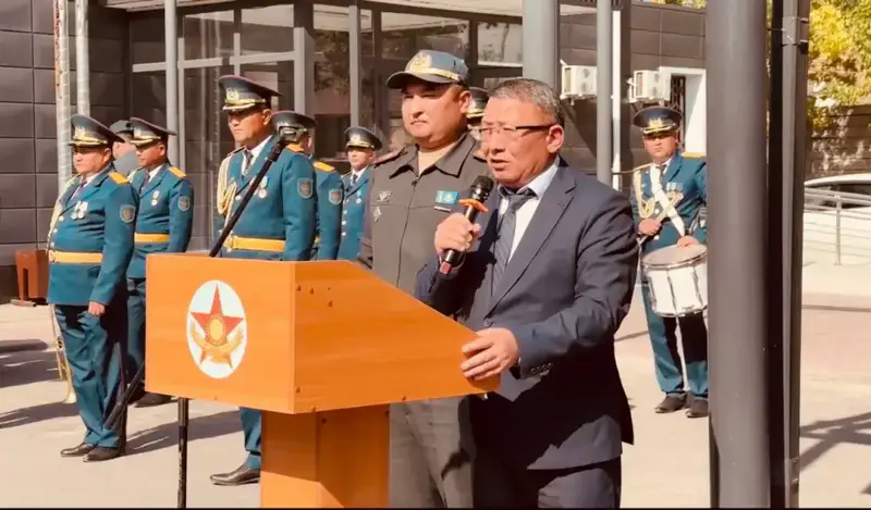 Из Шымкента в армию отправилась очередная команда призывников (4)