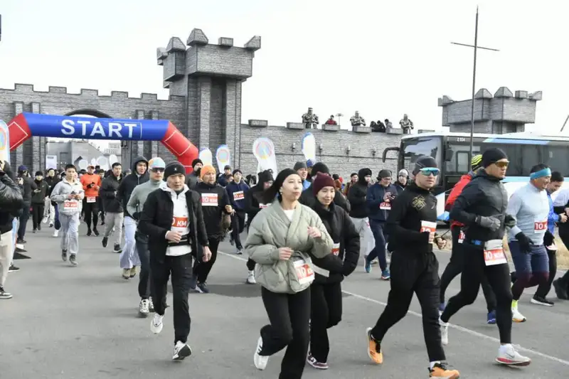 1500 участников пробежали 10 километров в Триатлон-парке Алматы в День Республики Астане