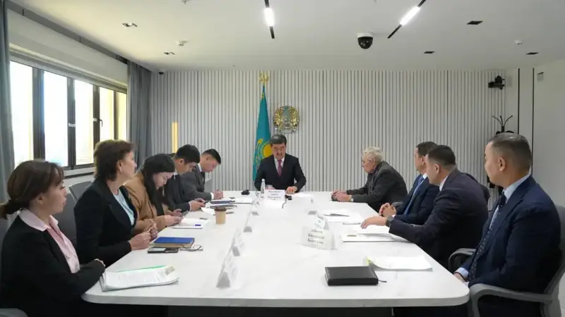 Министр экологии провёл личный приём граждан (5)