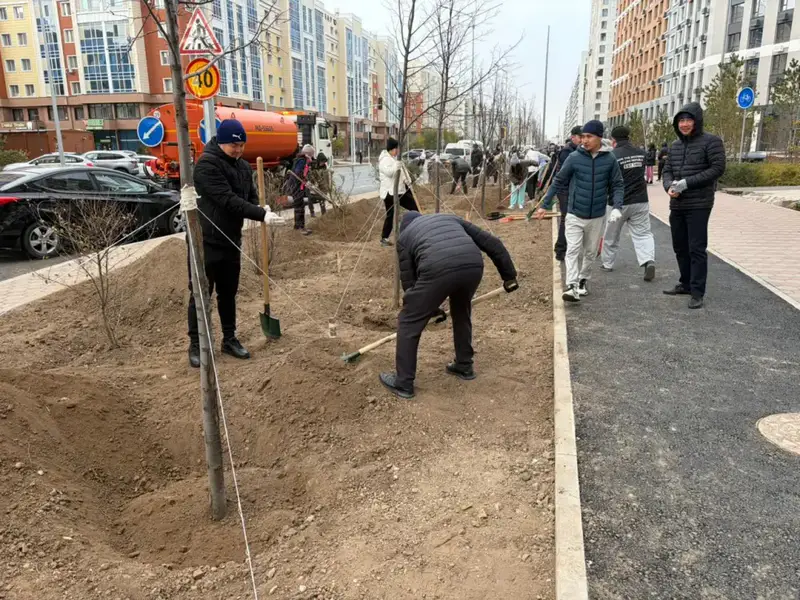 Масштабный общегородской субботник стартовал в Астане (7)