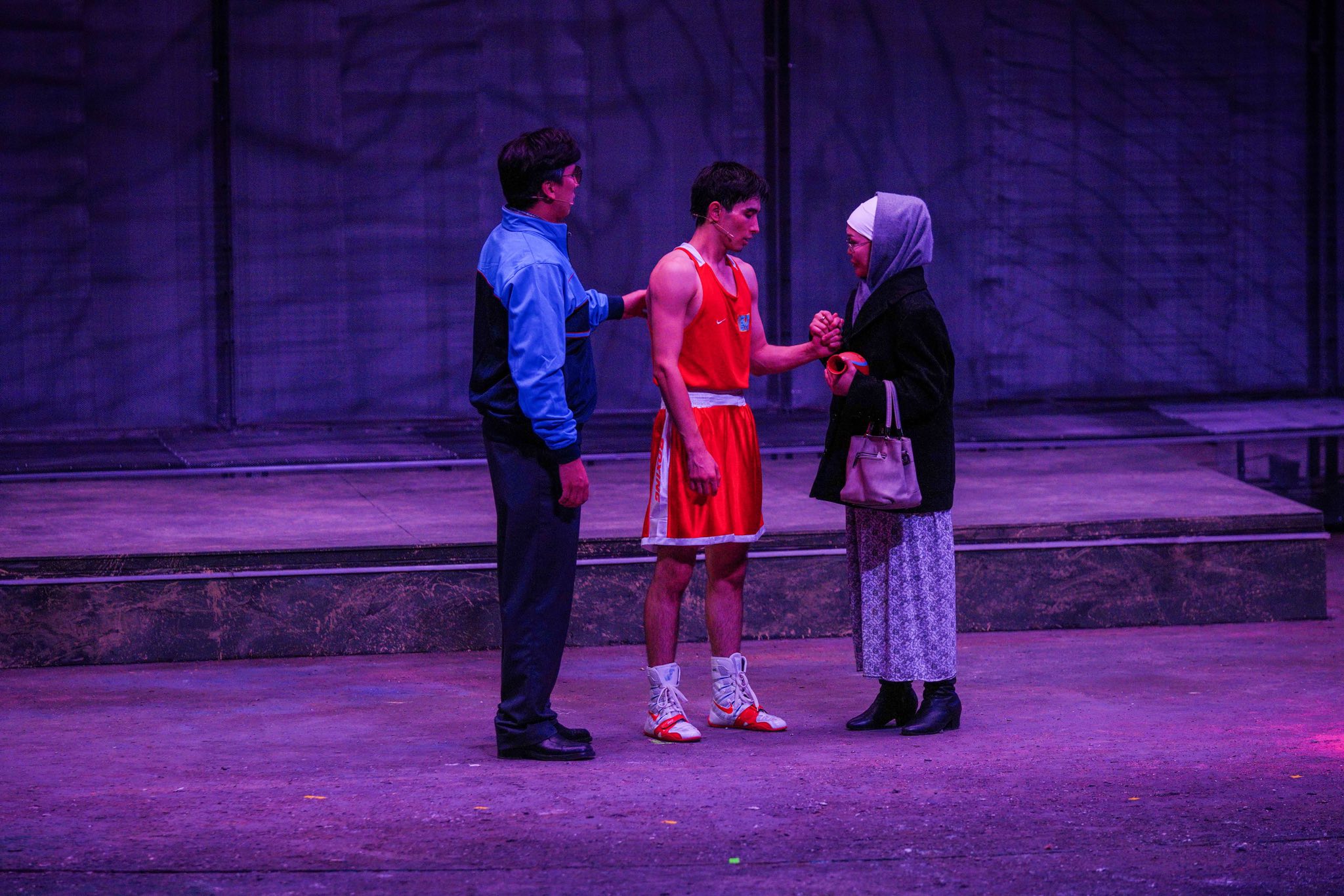 ПРЕМЬЕРА «БЕКЗАТ», ПРЕДСТАВЛЕННАЯ ТУРКЕСТАНСКИМ МУЗЫКАЛЬНО-ДРАМАТИЧЕСКИМ ТЕАТРОМ, ВЫЗВАЛА ВОСТОРГ ЗРИТЕЛЕЙ (6)