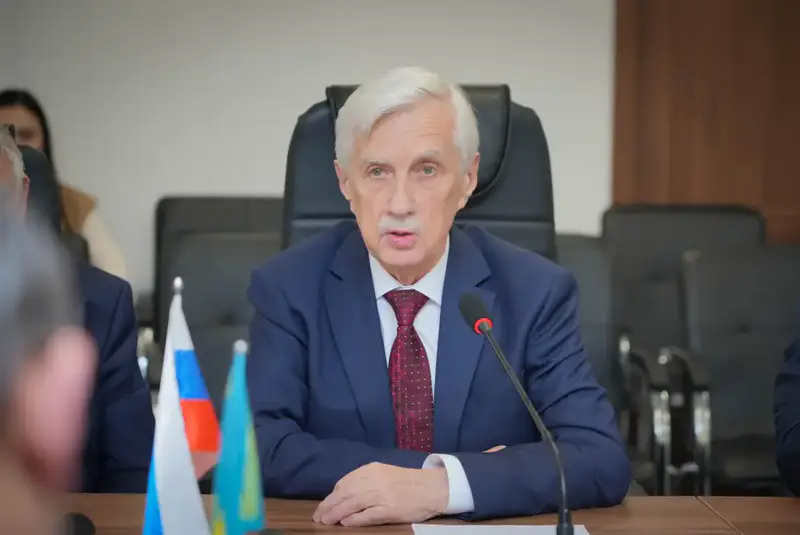 Министр науки и высшего образования РК встретился с делегацией Сибирского отделения Российской академии наук (5)