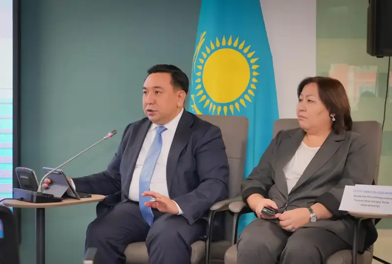 Международные эксперты обсудили перспективы интеграции искусственного интеллекта в систему высшего образования Казахстана (4)