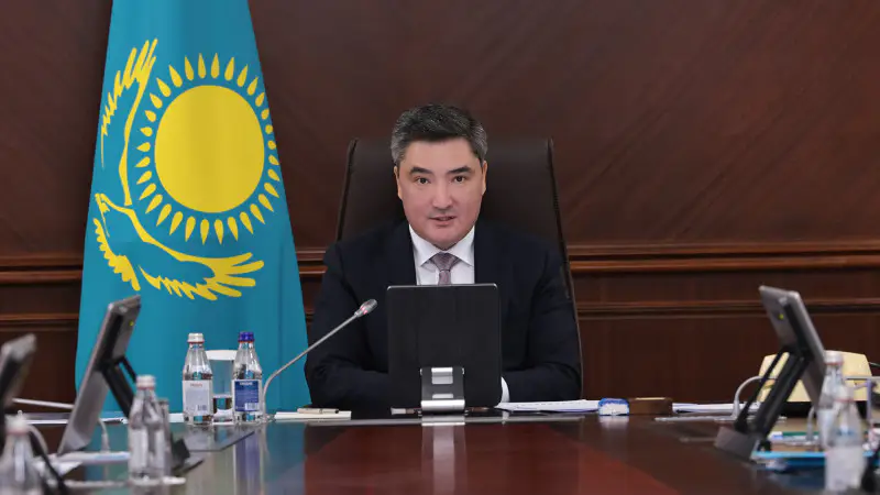 Премьер Олжас Бектенов: "Три акима на экономическом дне – пора поднимать паруса!" Астане