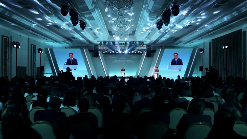 Поддержка учителей: результаты политики Президента объединяют более 300 участников образовательного процесса по всей стране Астане