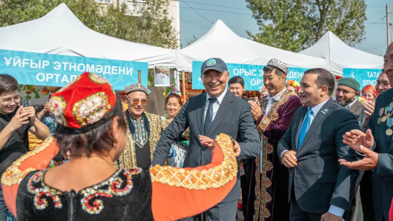 Футбольные радости и чиновничьи успехи: как Алматы празднует достижения Астане