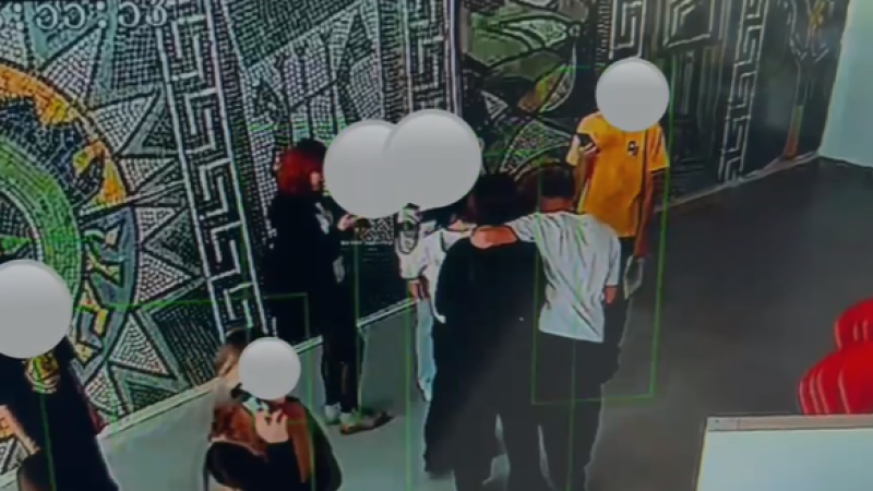 В Павлодаре девятиклассника обвинили в нападении на учителя: отец подростка рассказал о произошедшем Астане