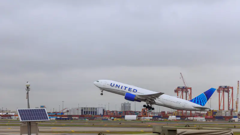 Аэропорты США: рейсы в ожидании, правительство на паузе Астане