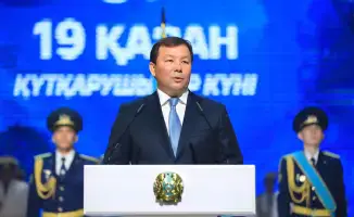 В Актобе отметили 30-летие службы по чрезвычайным ситуациям с акцентом на улучшение инфраструктуры и награждение сотрудников