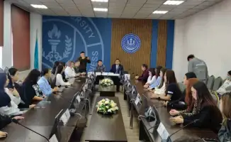 Круглый стол в КазУТБ: обсуждение исторических основ независимости Казахстана