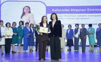 64 учителя Казахстана получили звание «Лучший педагог» в преддверии Дня Республики