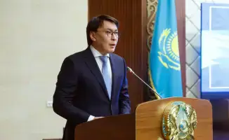 Награждение сотрудников Агентства по защите и развитию конкуренции Республики Казахстан в честь Дня Республики