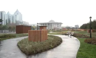 Аким Алматы проверил ход строительства новых социальных объектов в жилых комплексах