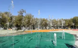 Посадка деревьев в парке имени Коркыт ата с участием акима области Нурлыбека Налибаева