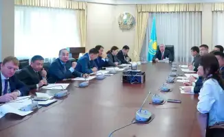 Казахстан достигает рекордов в сборе урожая и сталкивается с проблемами в финансировании и ресурсах