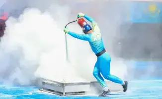 Сборная Казахстана сохраняет шансы на медали после успешных выступлений на чемпионате мира по пожарно-спасательному спорту