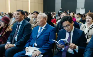 Культурные мероприятия Атырау 90-летие Жумекена Нажимеденова