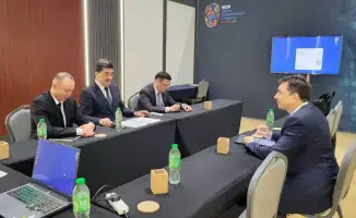 Министр экологии обсуждает партнерство с директором ЕБРР на Всемирном конгрессе по сохранению природы