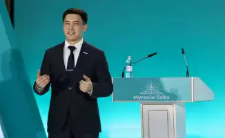 Новые специальности в области искусственного интеллекта: предложение от преподавателя колледжа Абай на международной платформе 'Mugalim Talks'