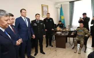 Сенаторы Казахстана изучают практическую реализацию норм военной службы в войсковой части и управлении военной полиции