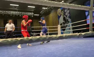 В Караганде стартовал международный юниорский турнир по боксу с участием 400 спортсменов из восьми стран