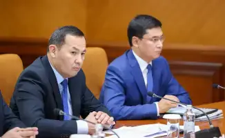 Шымкент: Обсуждение итогов работы судебных исполнителей и экологических инициатив на аппаратном совещании