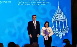 Звезды социальной сферы: в Астане чествуют ветеранов и лучших работников