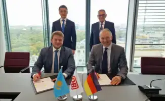 Казахстан и Германия подписали меморандумы о сотрудничестве в железнодорожной отрасли