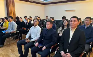 Документы на казахском: семинар для новых госслужащих