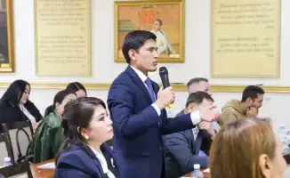 Заседание Клуба журналистов Ассамблеи народа Казахстана: обсуждение тренингов и подписание Меморандума