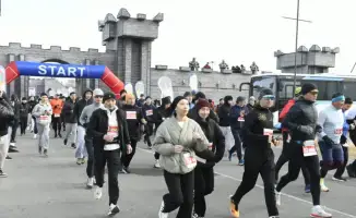 1500 участников пробежали 10 километров в Триатлон-парке Алматы в День Республики