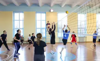 Товарищеский турнир по волейболу среди сотрудников и студентов Академии правосудия