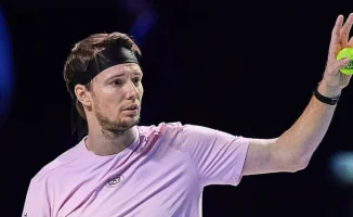 Александр Бублик: как насмешки соперников формируют спортивную идентичность и общественное восприятие теннисистов