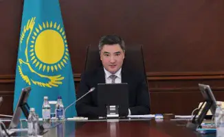 Звонок на правительственной связи: Премьер уходит из заседания