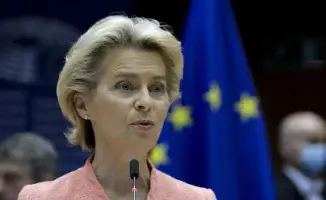 Урсула фон дер Ляйен: Россия ведет гибридную войну против Евросоюза, необходимы нестандартные меры защиты