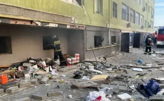 Взрыв в многоэтажке Актау: жители в шоке от разрушений и паники