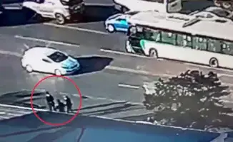 Караоке-баттл на асфальте: как пьяные голоса превратились в уличный хоровод