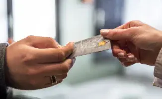 Изменения в правилах пополнения банковских карт: новые лимиты и их влияние на финансовую доступность в Казахстане