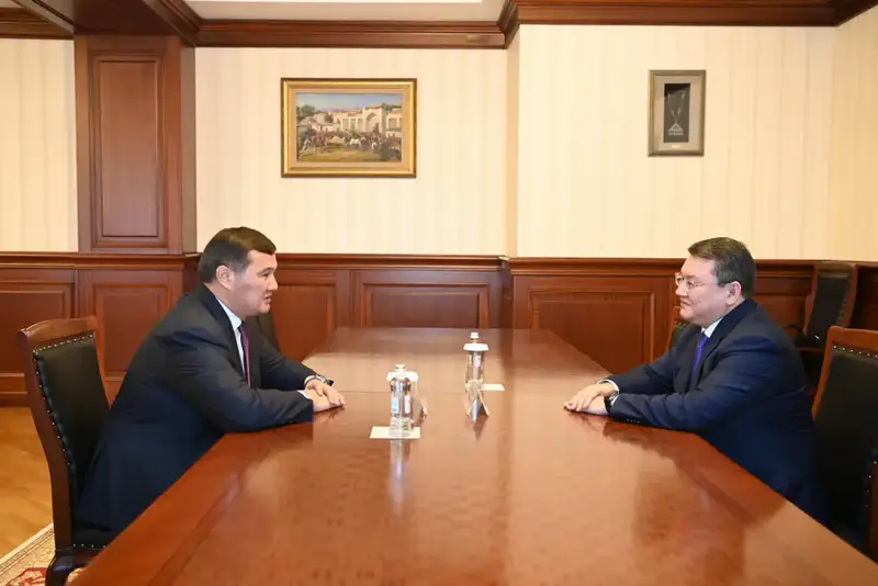 Обсуждение стратегии цифровой революции в Казахстане: влияние на сельское хозяйство и энергетику Астане