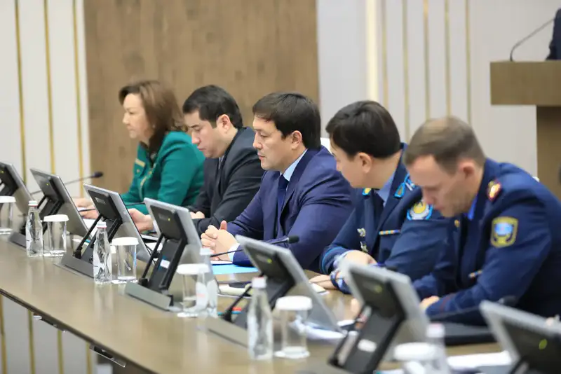 В Актюбинской области идет подготовка к содержанию дорог в зимний период (4)