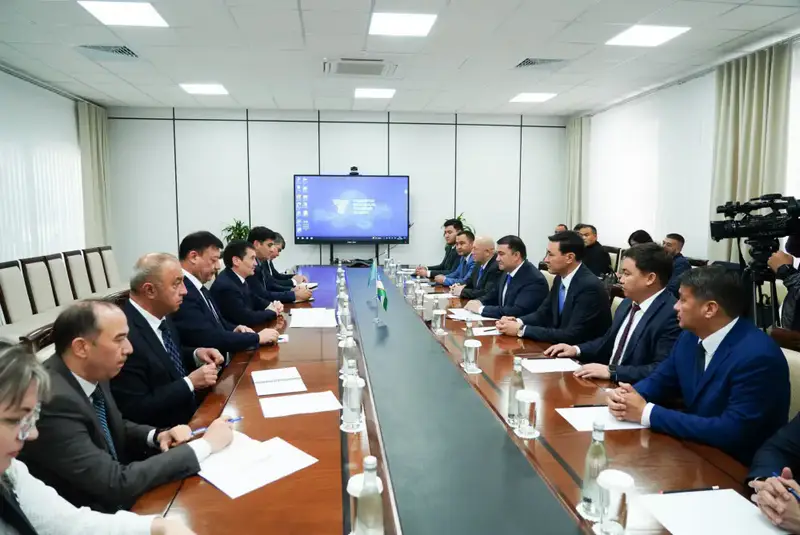 ГЛАВА ТУРКЕСТАНСКОЙ ОБЛАСТИ ПОСЕТИЛ УЗБЕКИСТАН С РАБОЧЕЙ ПОЕЗДКОЙ И ПРОВЕЛ ПЕРЕГОВОРЫ ПО РАЗВИТИЮ ТУРИЗМА (2)