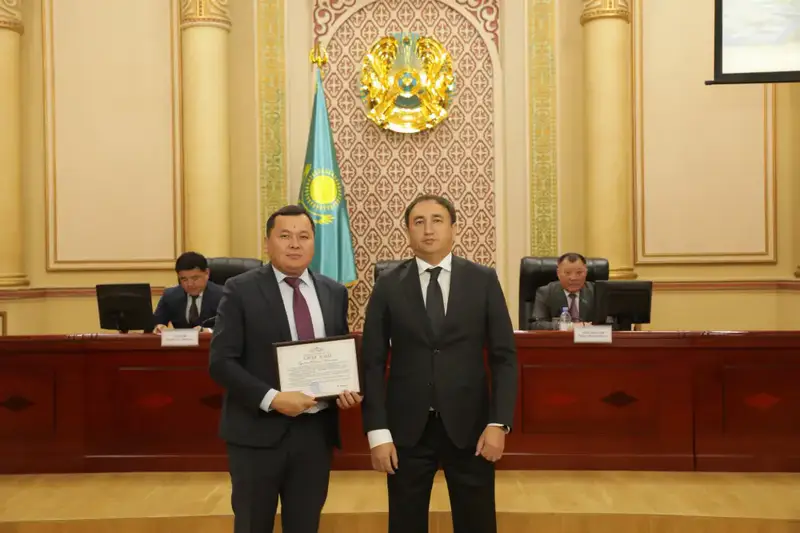 Выразил благодарность гражданам (9)