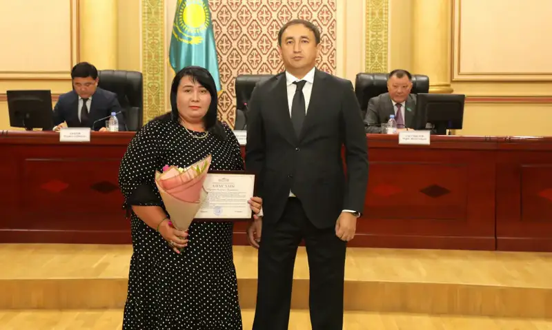 Выразил благодарность гражданам (5)