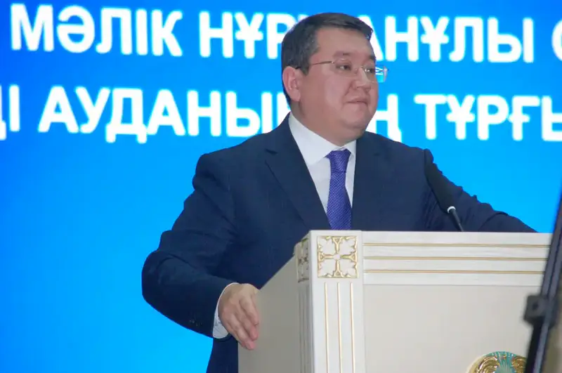 Малик Отарбаев обсудил цифровую трансформацию с жителями Ескельдинского района Жетісу Астане