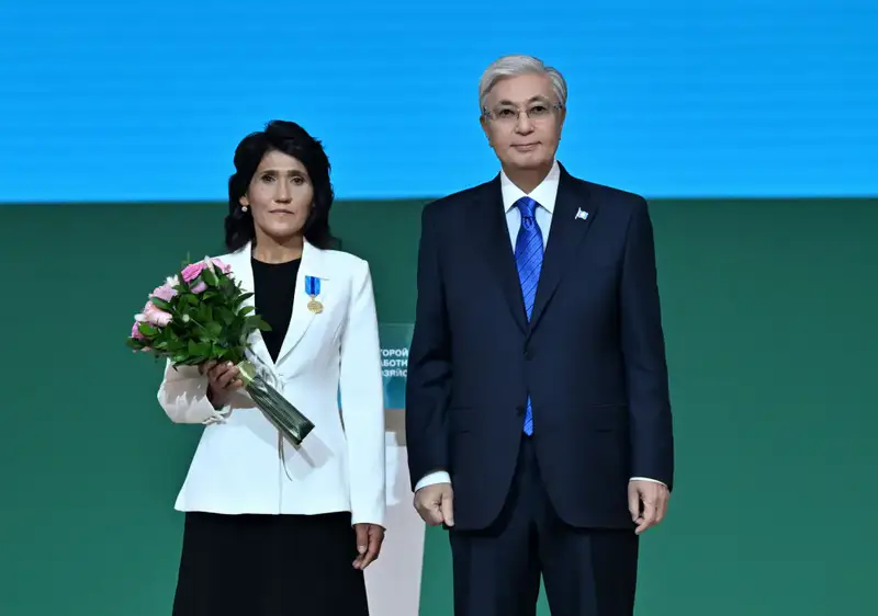 Касым-Жомарт Токаев вручил государственные награды работникам сельского хозяйства (7)