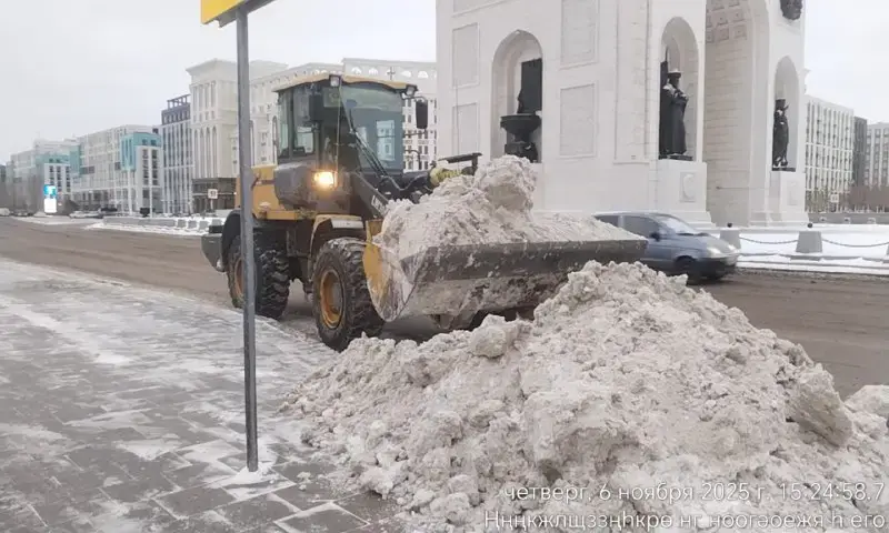 Коммунальные службы столицы продолжают снегоуборочные работы в бесперебойном режиме (5)